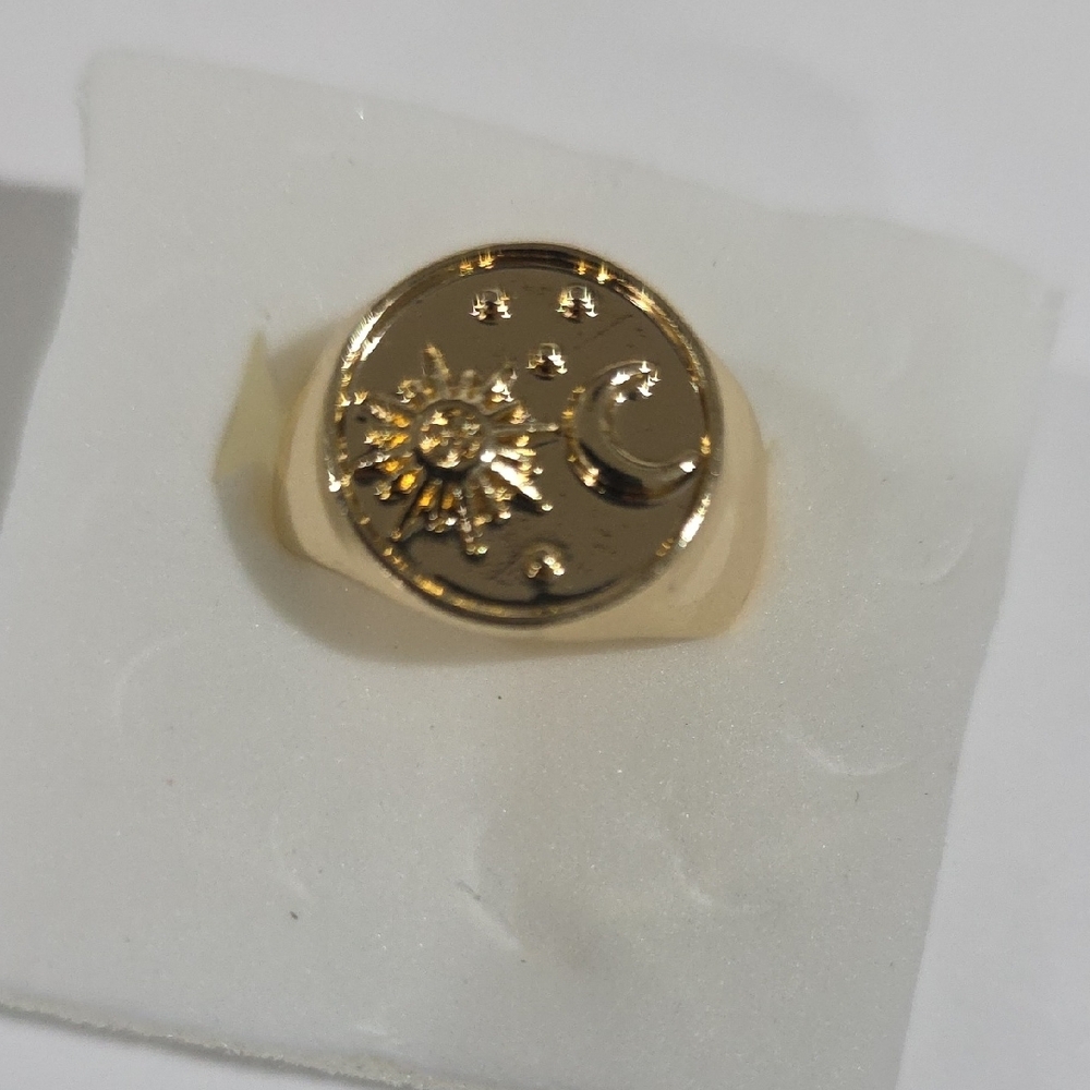 Celestial Sun & Moon Gold Signet Ring – Mystic Astrology Statement Jewelry - 6.5 - Picture 4 of 11